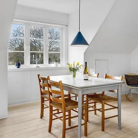 Awesome Apartment In Ronne With Wifi Appartement