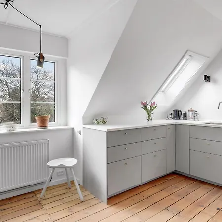 Appartement Awesome Apartment In Ronne With Wifi *
